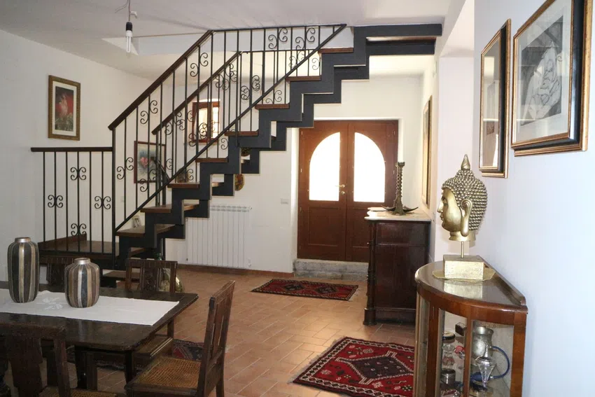 Casa indipendente in vendita in via Piano