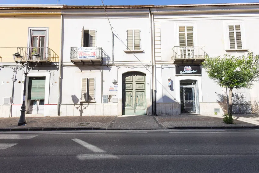 Casa indipendente in vendita in Corso Caudino, 30